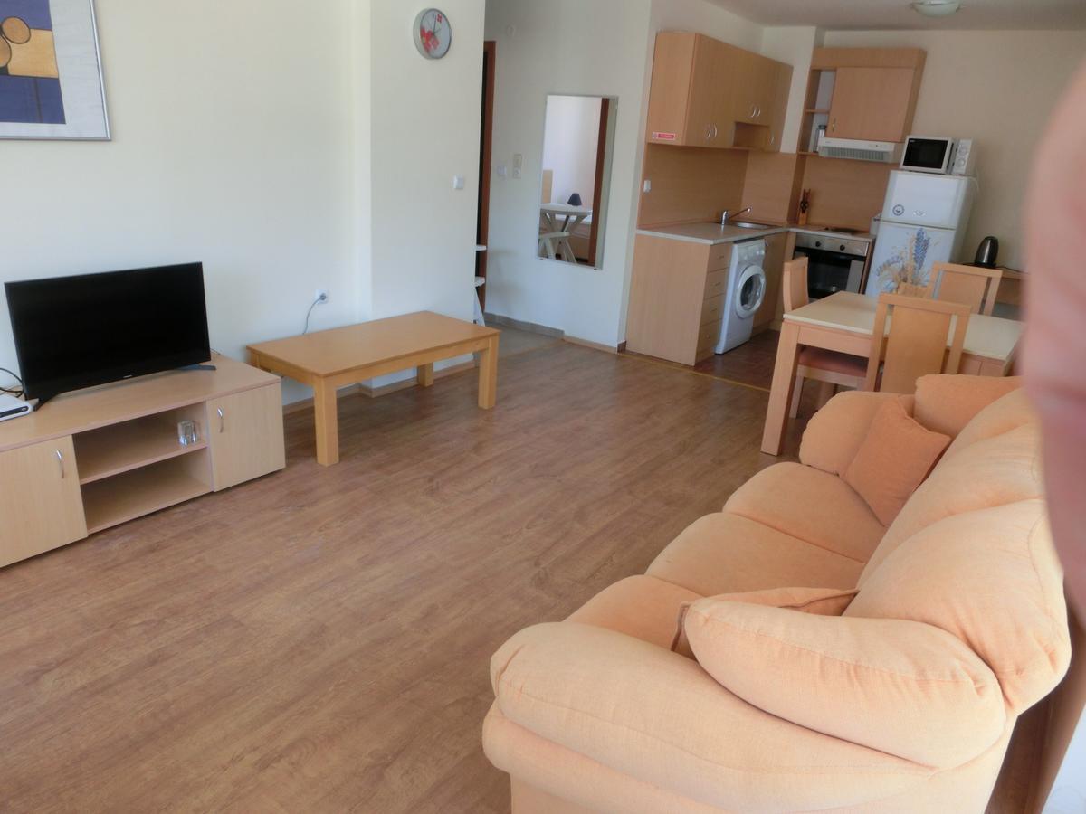 Sea View Panorama Apartment On Complex With Pools And Beach, Sveti Vlas Eksteriør bilde